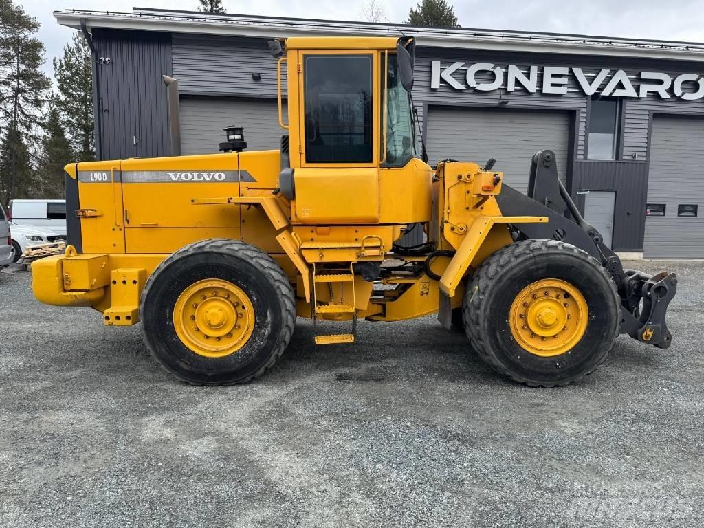 Volvo L 90 D Kolesni nakladalci