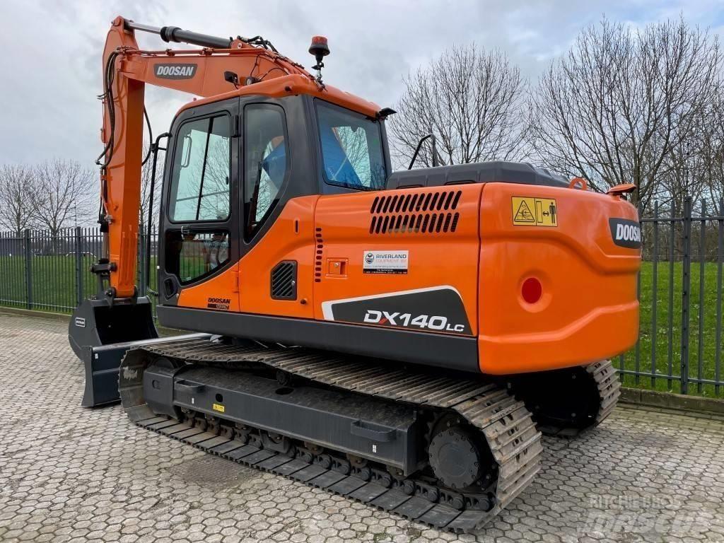 Doosan dx140w Bagri na kolesih