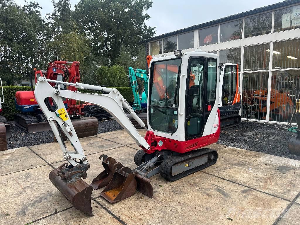 Takeuchi TB 216 Mini bagri <7t