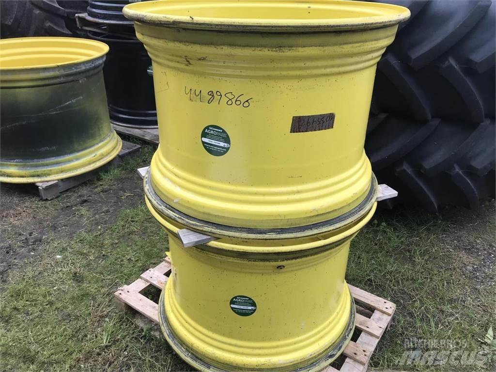 John Deere 23x34 Gume, kolesa in platišča
