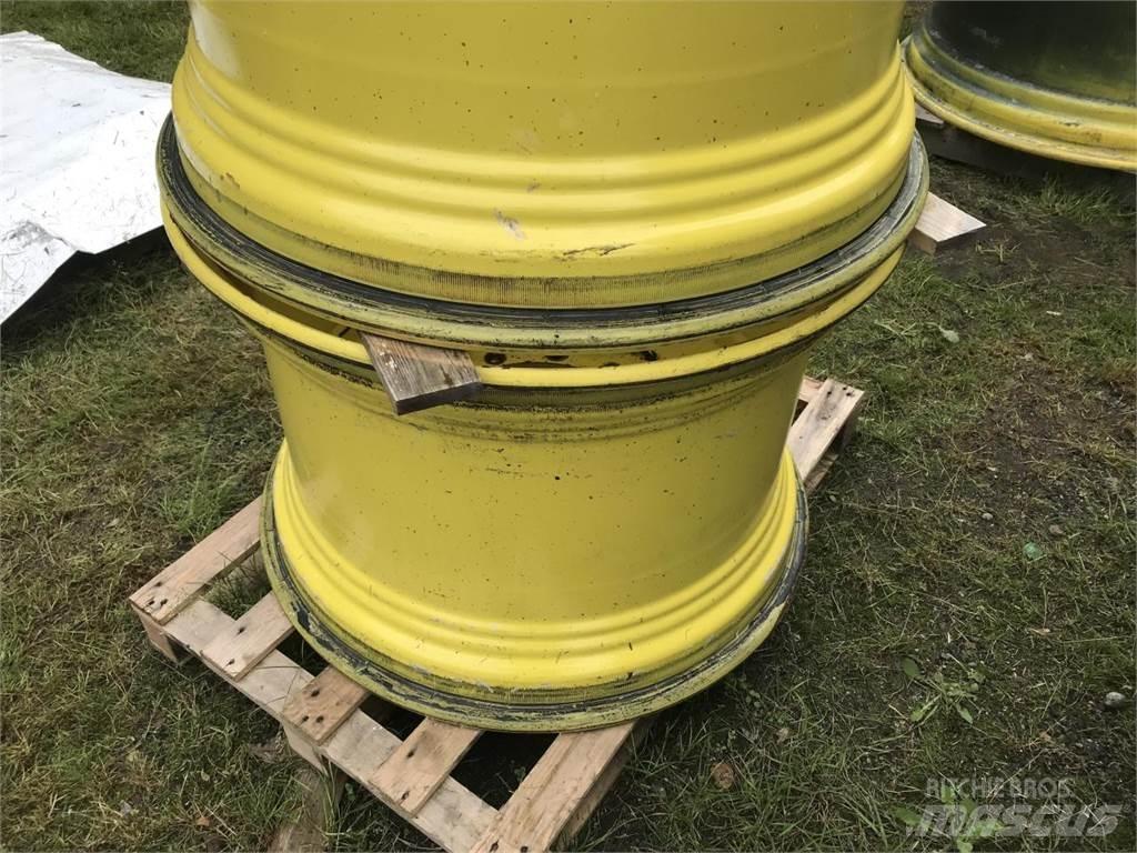 John Deere 23x34 Gume, kolesa in platišča