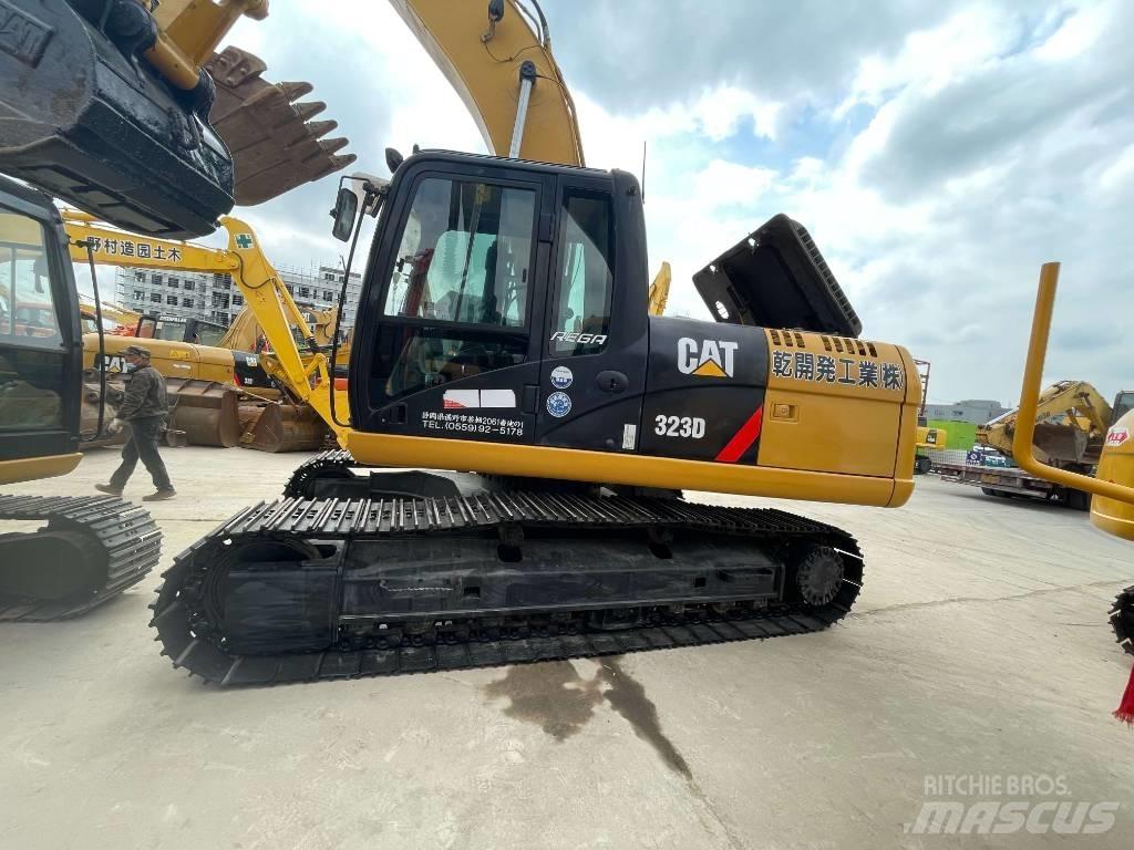 CAT 323D Bagri goseničarji