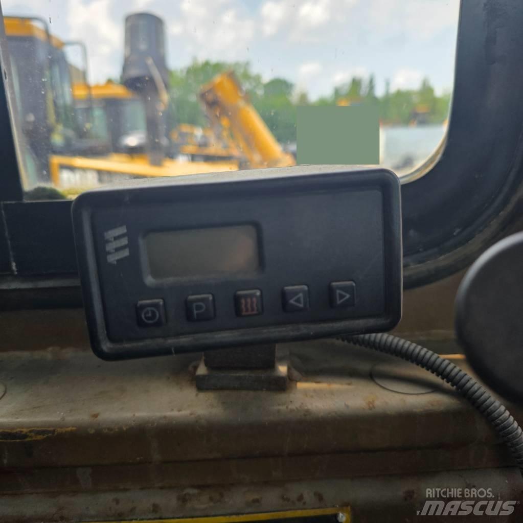 CAT D 6 H LGP II Buldožerji goseničarji