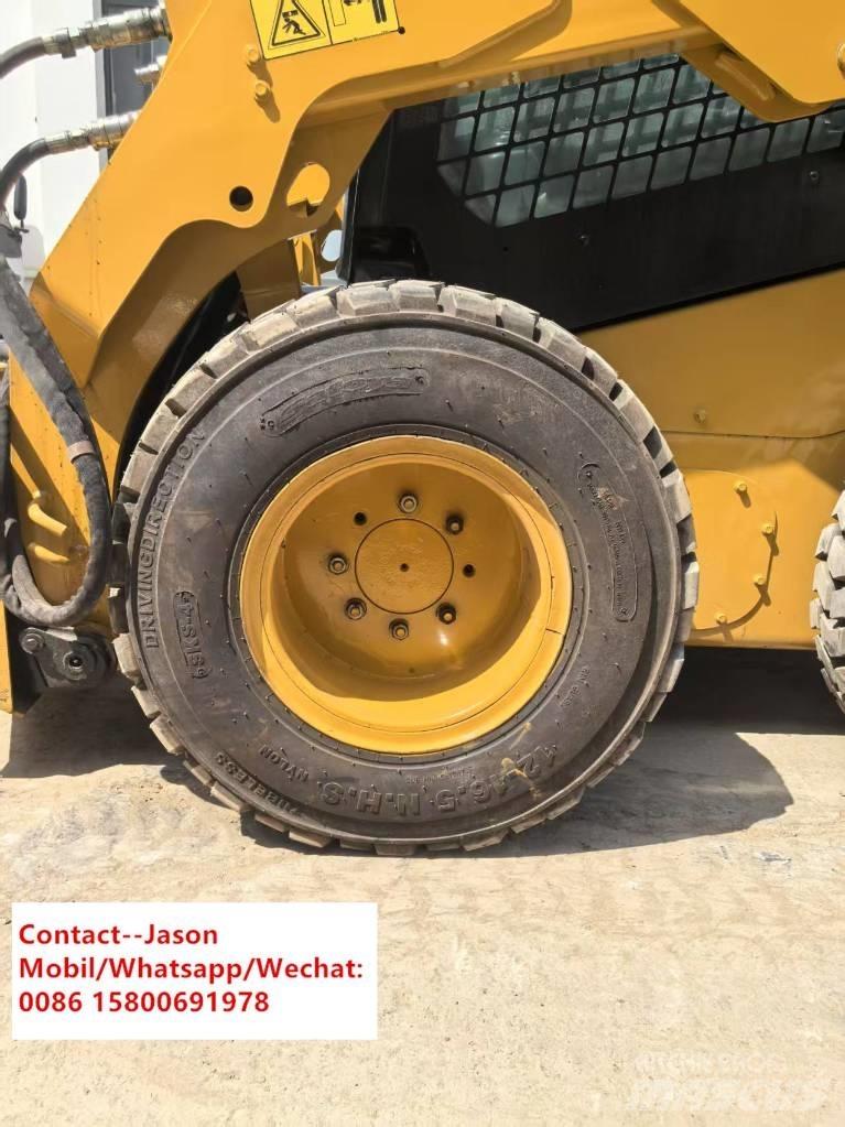 CAT 246 D Skid steer mini nakladalci