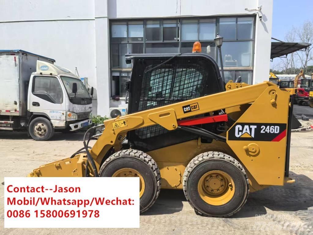 CAT 246 D Skid steer mini nakladalci