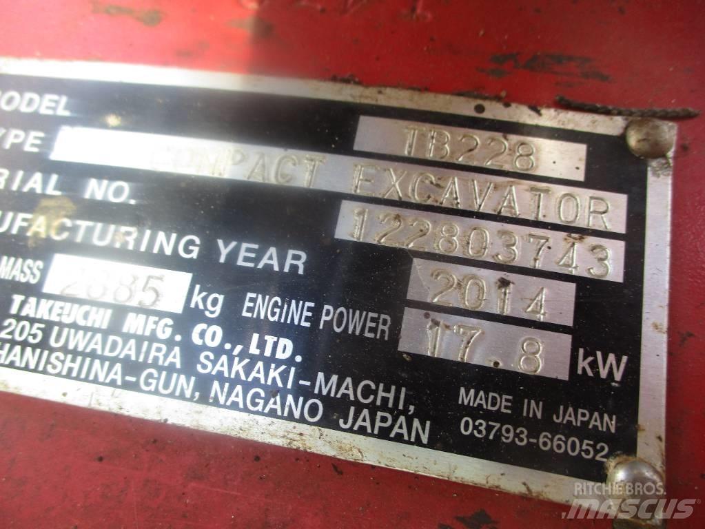 Takeuchi TB 228 Mini bagri <7t