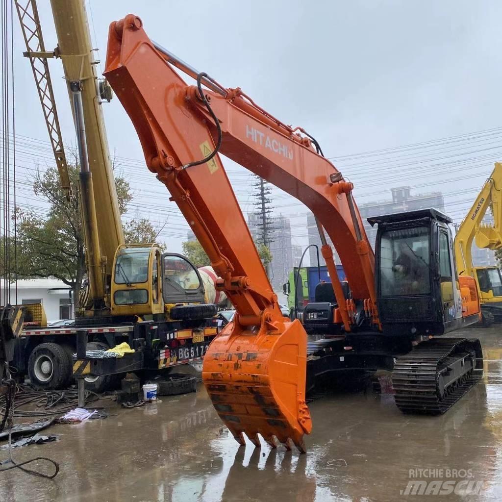 Hitachi ZX 210 Bagri goseničarji