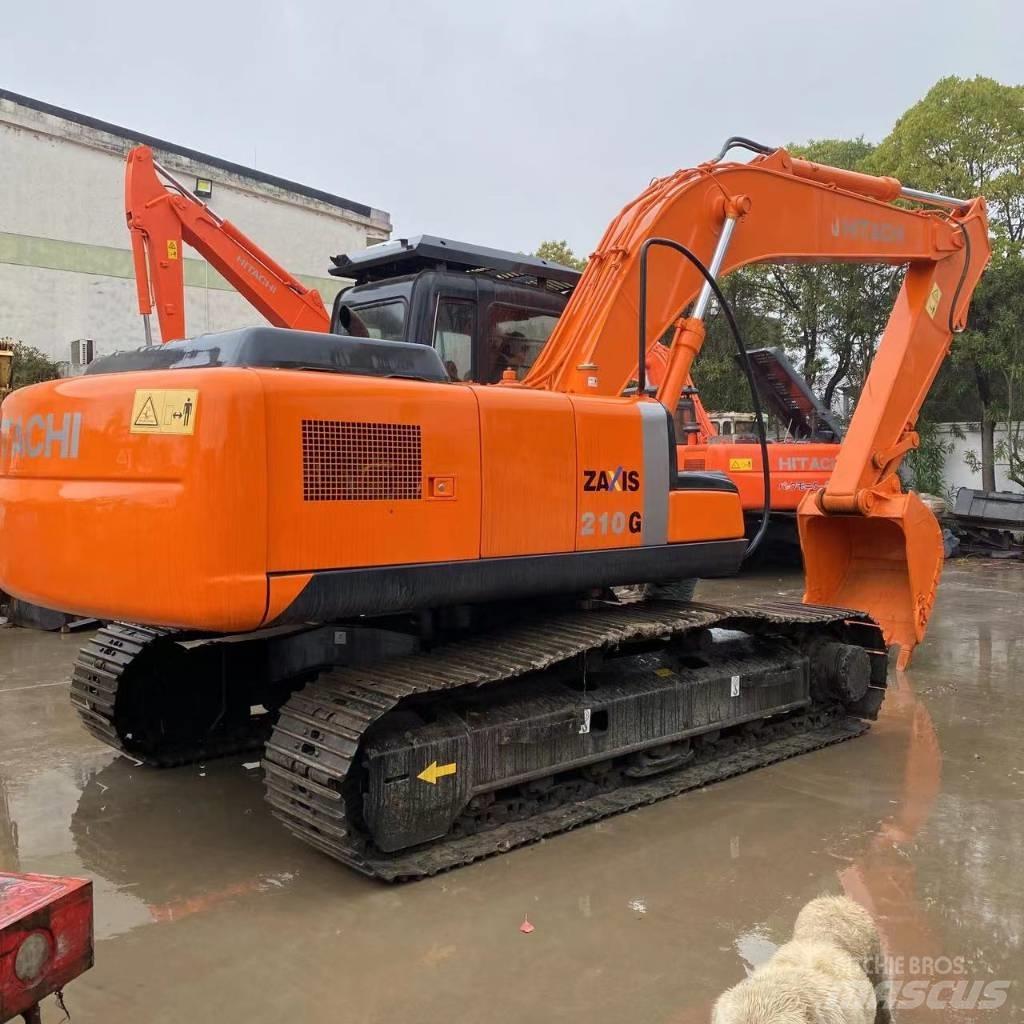 Hitachi ZX 210 Bagri goseničarji
