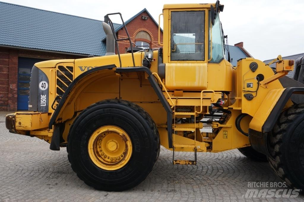 Volvo L 150 E Kolesni nakladalci