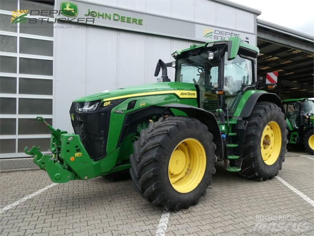 John Deere 8R 370 Traktorji