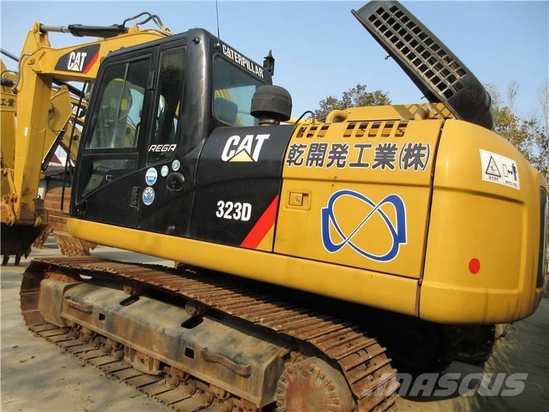 CAT 323 GC Bagri goseničarji
