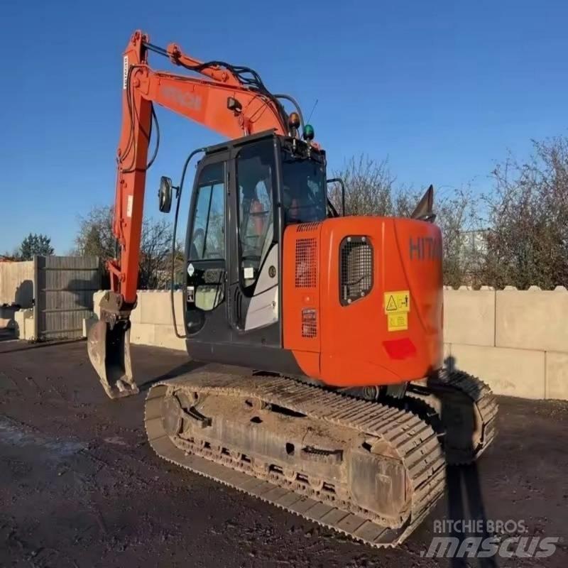 Hitachi ZX 135 Bagri goseničarji