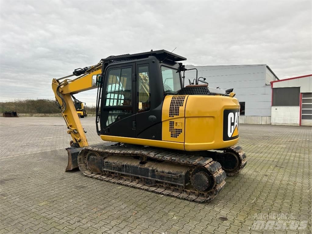 CAT 311 F L RR Bagri na kolesih