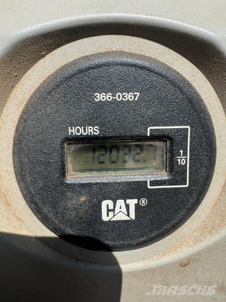 CAT 352 F Bagri goseničarji