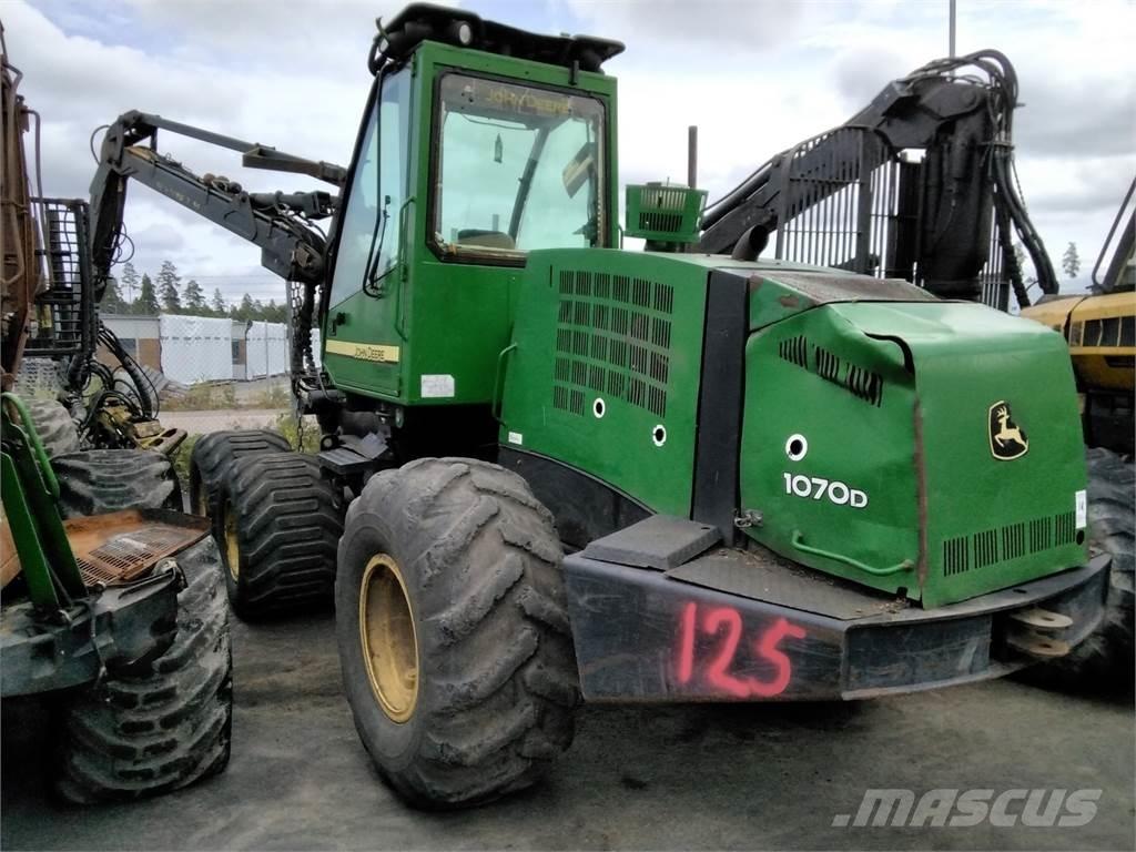 John Deere 1070 D Harvesterji