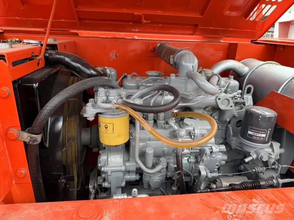 Hitachi ZX 60 Mini bagri <7t