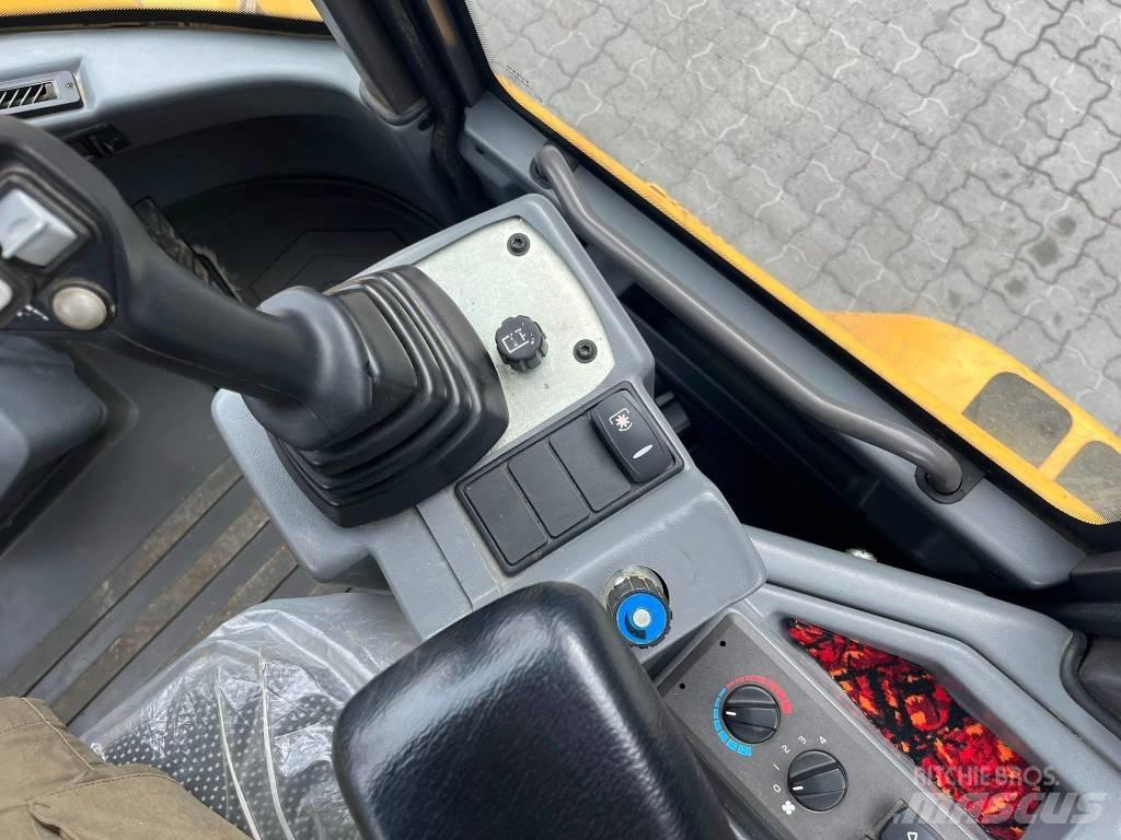 Volvo L 30 G Kolesni nakladalci
