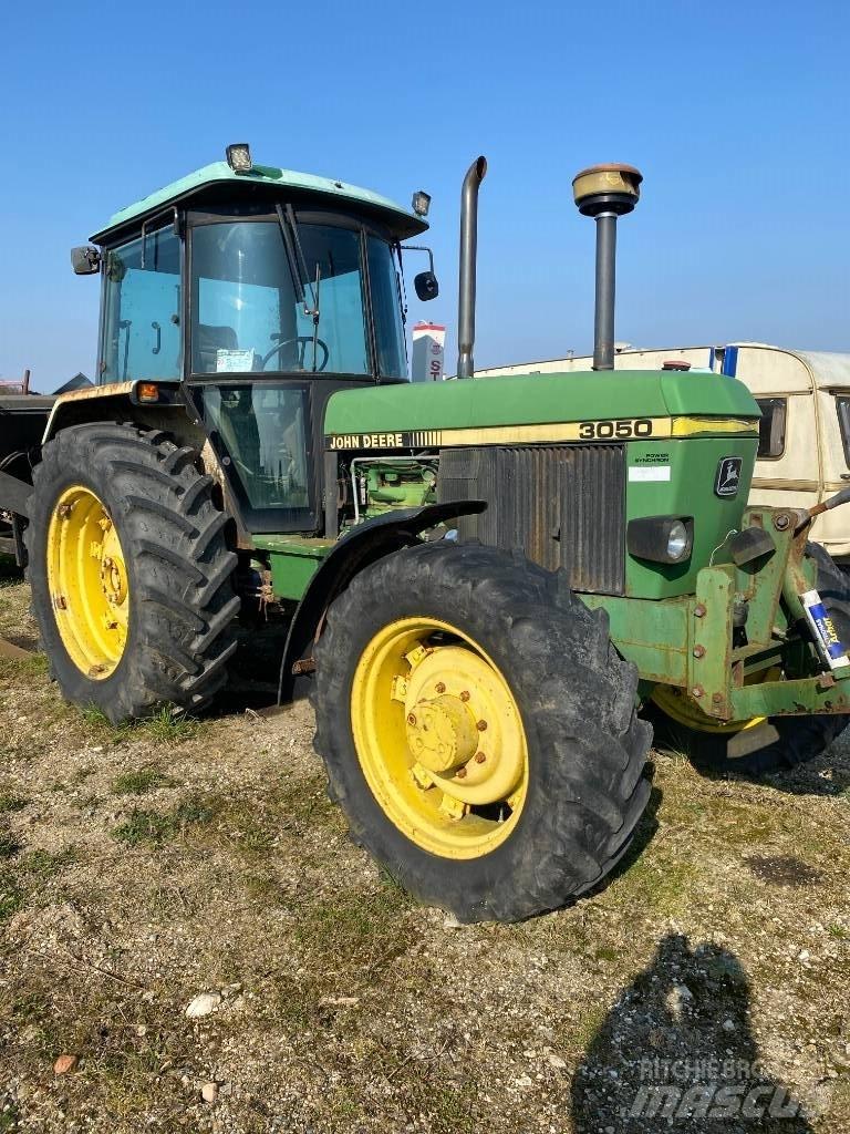 John Deere 3050 4WD Traktorji