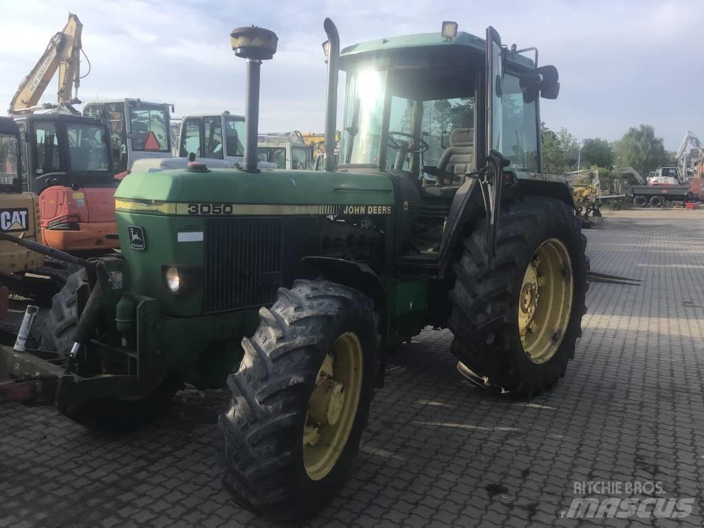 John Deere 3050 4WD Traktorji