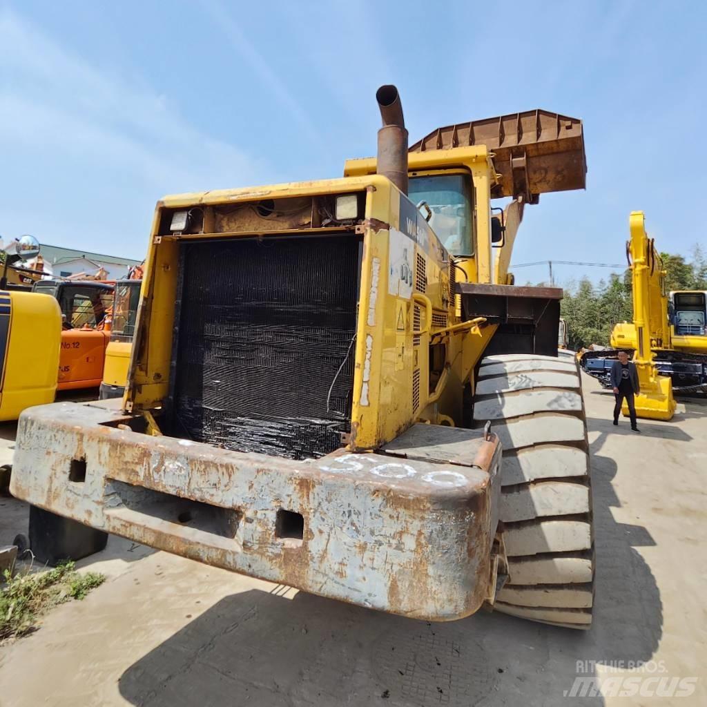 Komatsu WA 500-3 Kolesni nakladalci