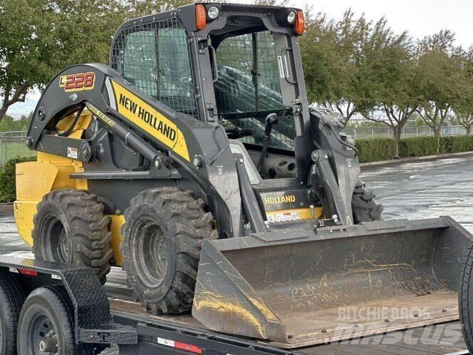 New Holland L 228 Skid steer mini nakladalci