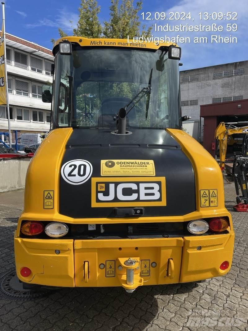 JCB 407 Kolesni nakladalci