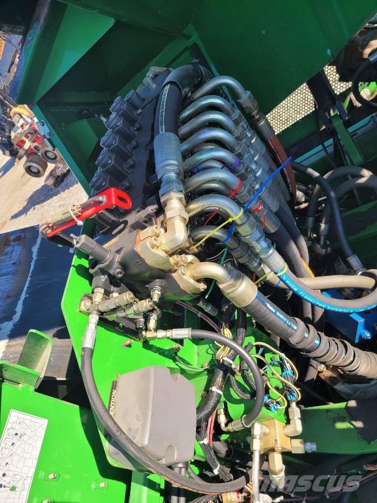 John Deere 853 Stroji za sečnjo dreves