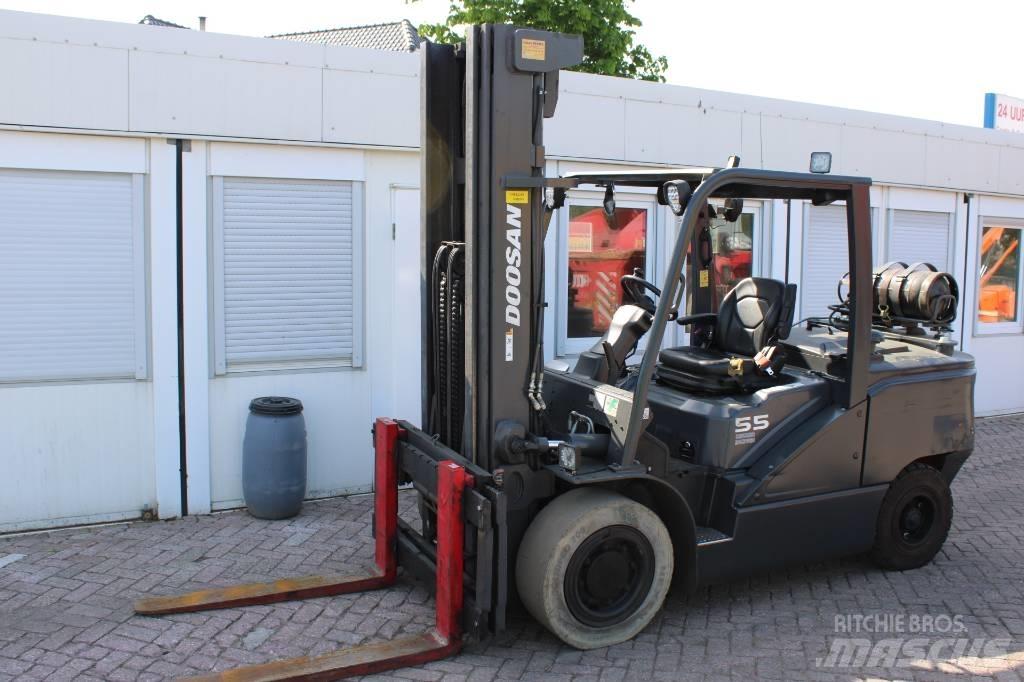 Doosan G 55 C-7 Plinski viličarji