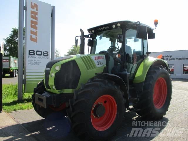 CLAAS Arion 520 Traktorji