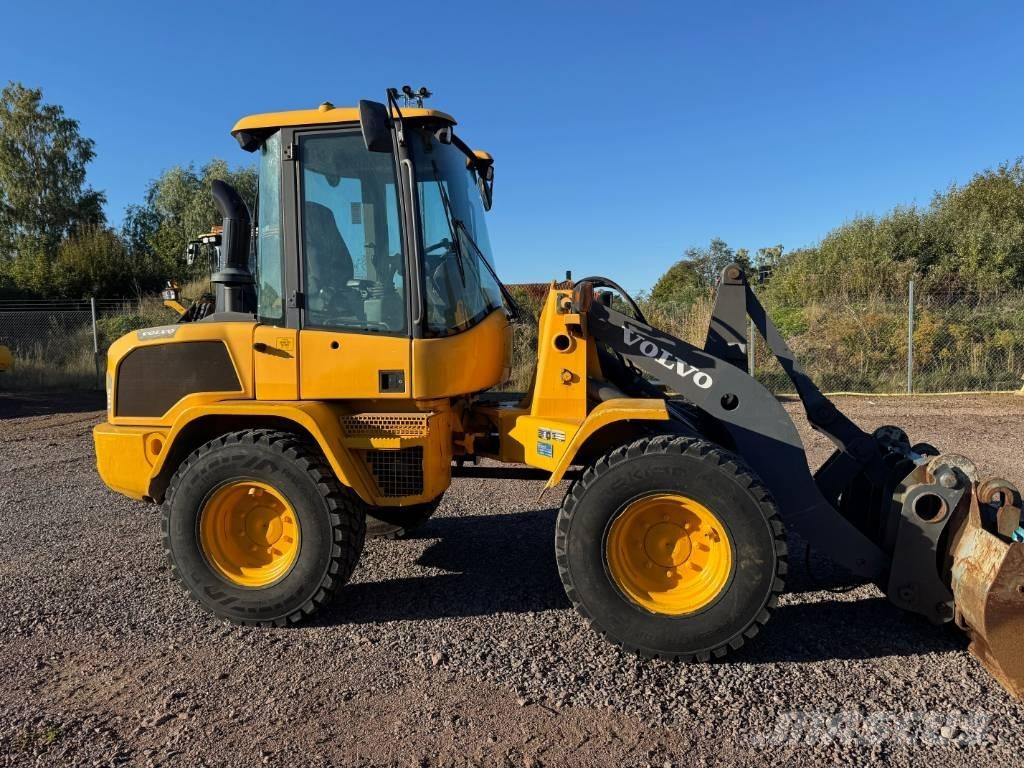 Volvo L 35 G Kolesni nakladalci