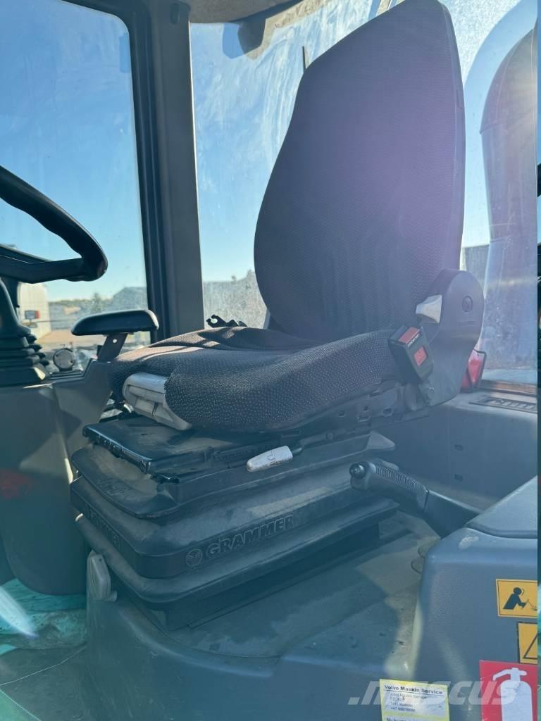 Volvo L 35 G Kolesni nakladalci