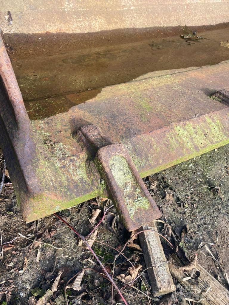 CAT 953 Žlice