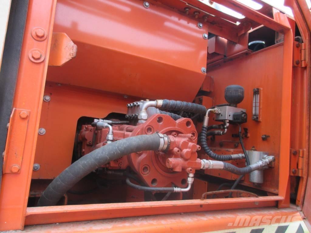 Doosan DH 220 LC Bagri goseničarji