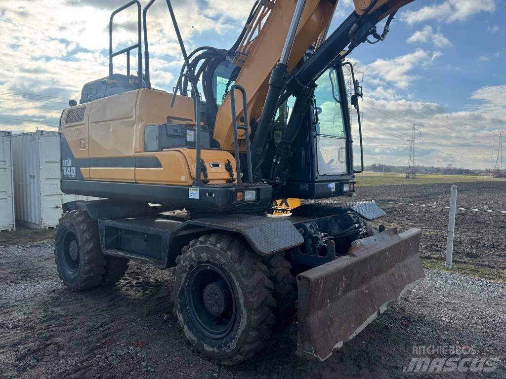 Hyundai HW140 Bagri na kolesih