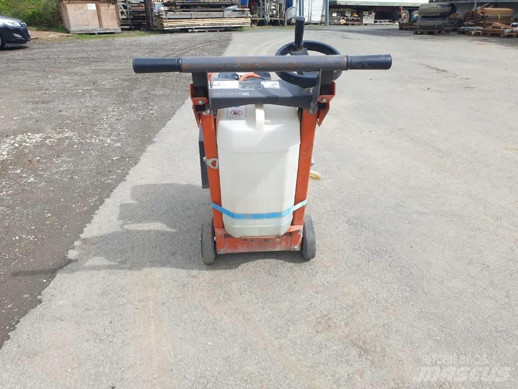 Husqvarna FS 400 LV Gradbeništvo - drugo