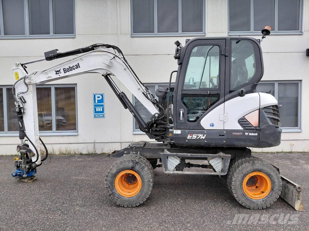 Bobcat E 57 W Bagri na kolesih