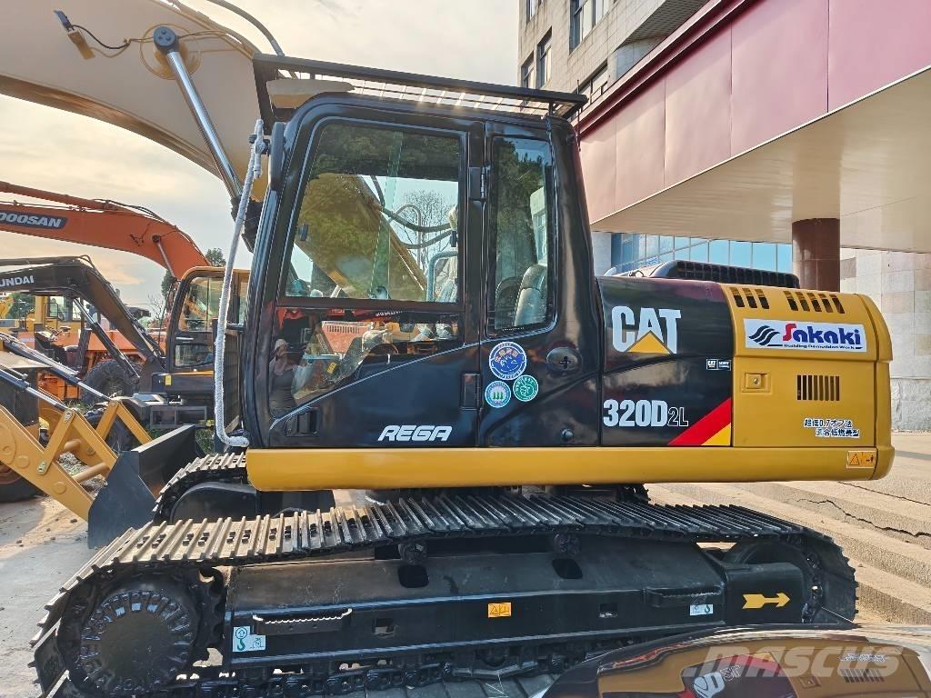 CAT 320 D2 L Bagri goseničarji