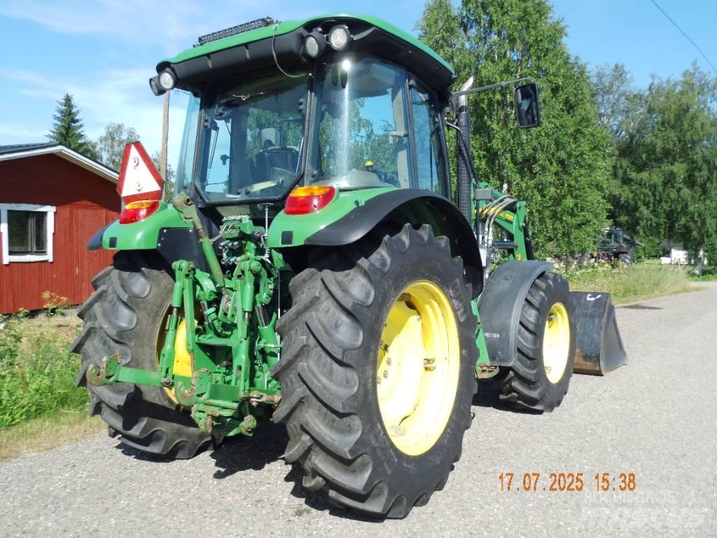 John Deere 5100 M Traktorji