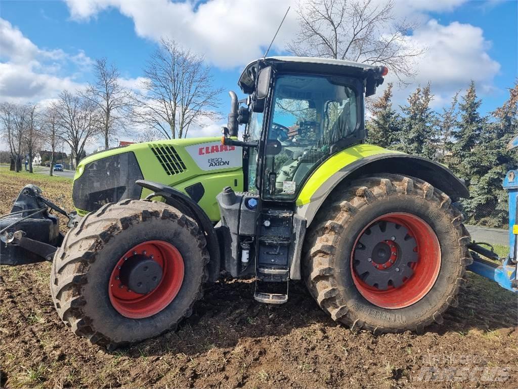 CLAAS Axion 850 Traktorji