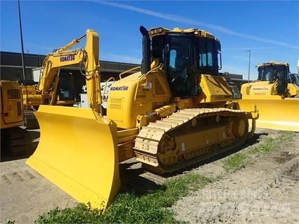 Komatsu D61EXi-24 Buldožerji goseničarji