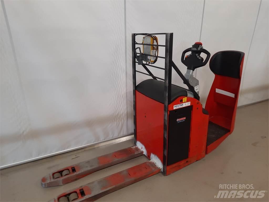 Manitou EP22M PFF Električni nizko dvižni viličar s stojiščem