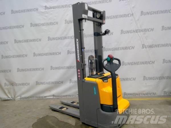 Jungheinrich EJC 214 Ročni električni viličar
