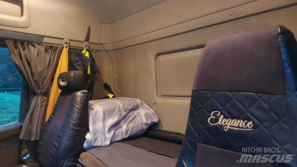 Scania R440 Tovornjaki za hlode