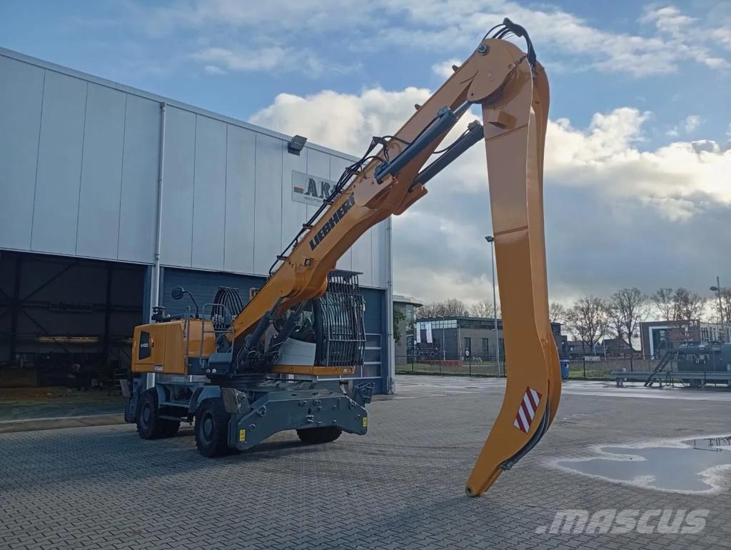 Liebherr LH30 Bagri za prekladanje primarnih/sekundarnih surovin