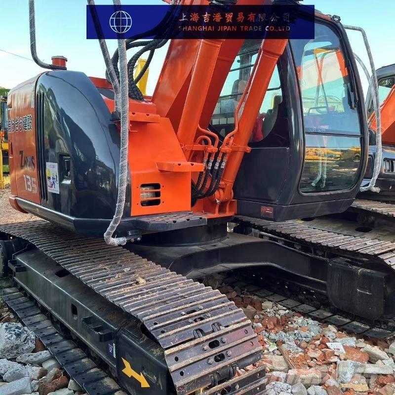Hitachi ZX 135 Bagri goseničarji