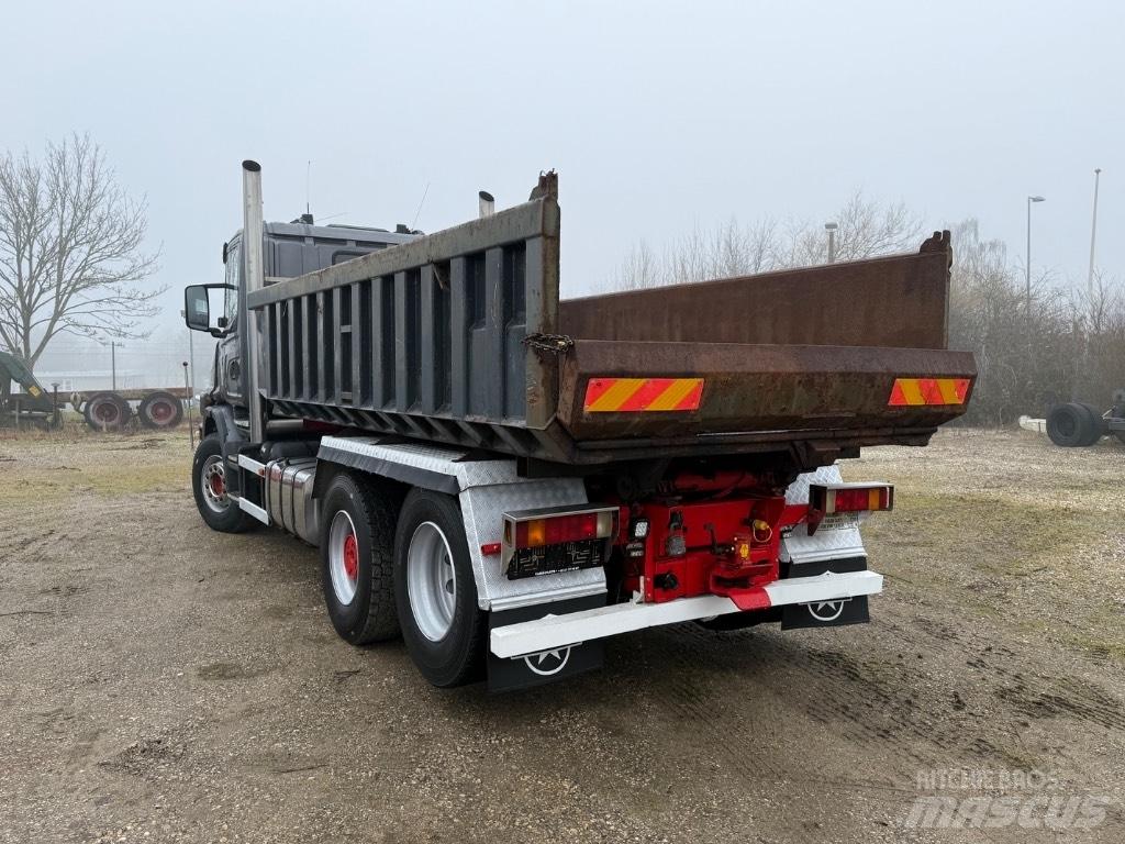 Scania T 144-530 Kiper tovornjaki