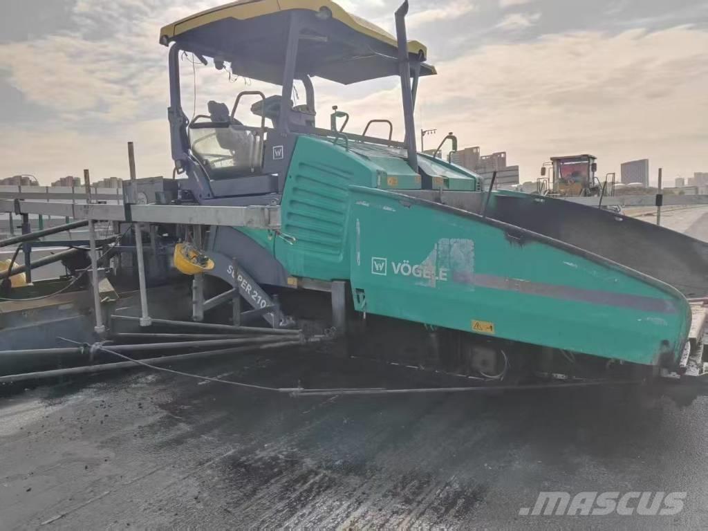 Vögele 2100 Asfaltni finišerji