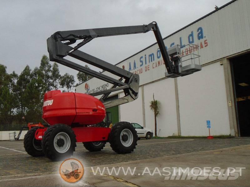 Manitou 200 ATJ Zglobne dvižne ploščadi