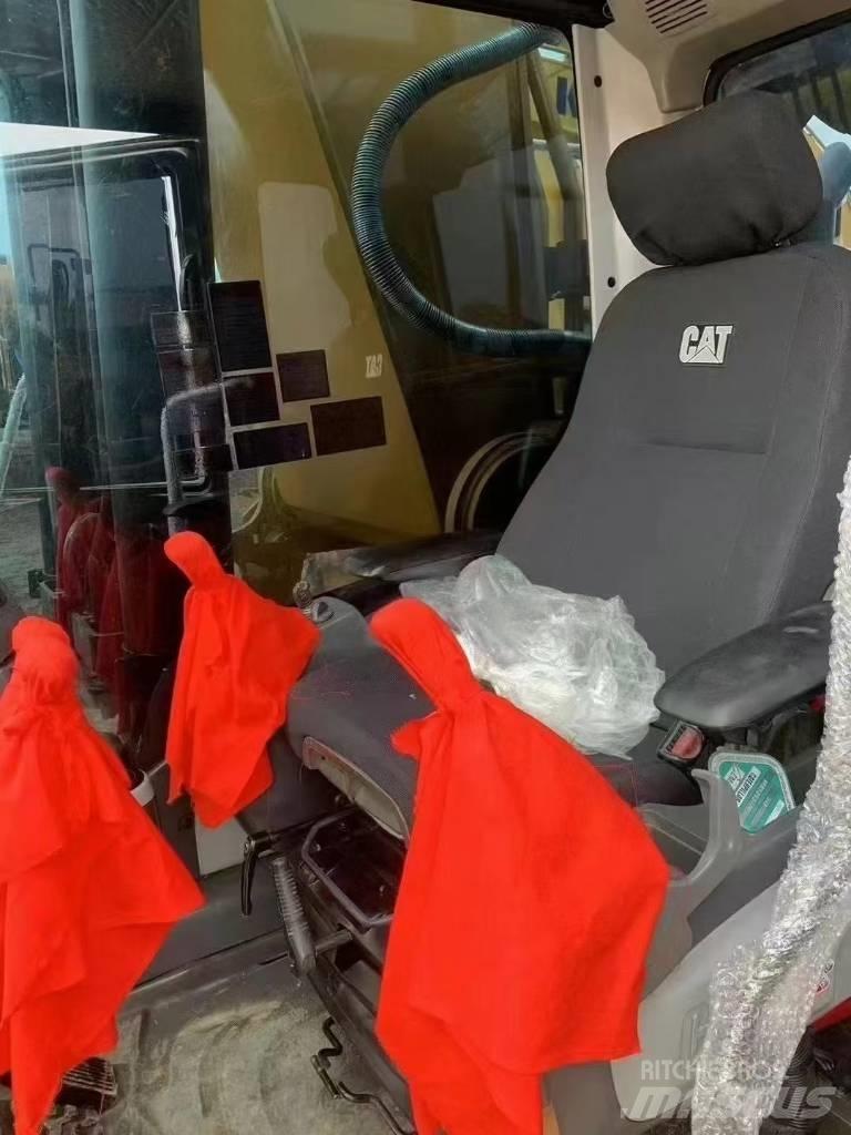 CAT 349D2 Bagri goseničarji