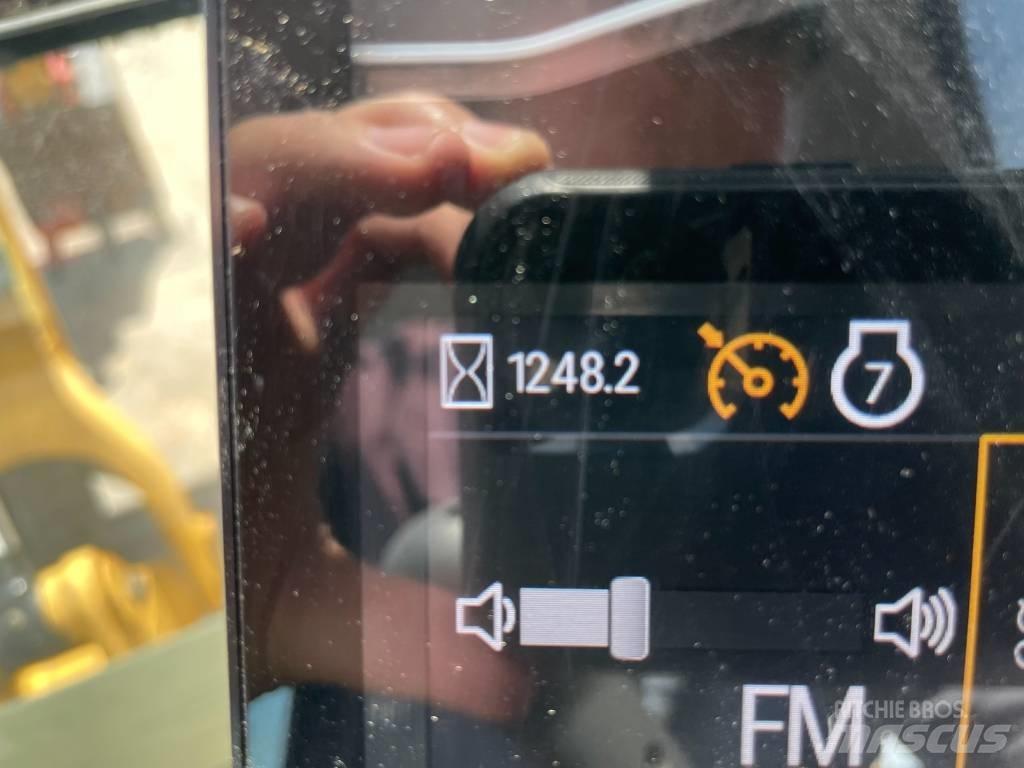 CAT 301.6-05 A Bagri goseničarji